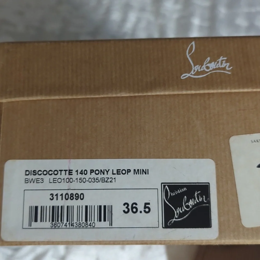 Christian Louboutin heels - Picture 3 of 5